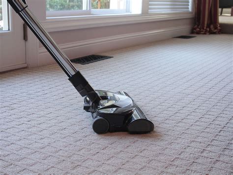 Vacuum Floors | HomeZada