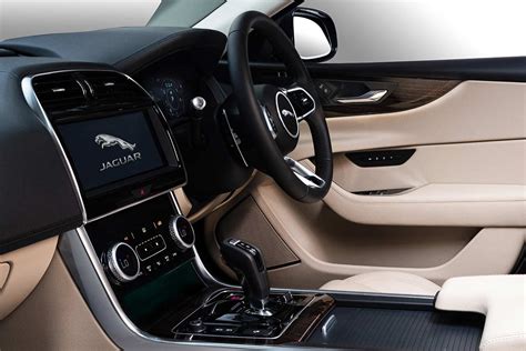 Jaguar XE Interior | AUTOBICS