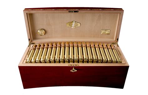 ROMEO Y JULIETA GRAND CHURCHILL HUMIDOR 2018 n-100