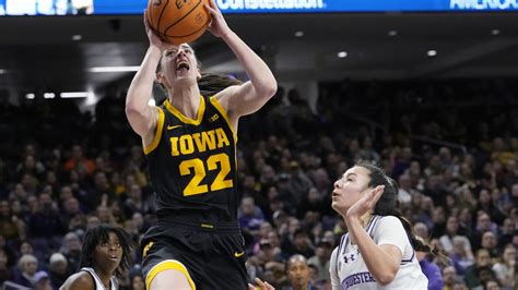 Clark moves into 2nd place on all-time scoring list in No. 3 Iowa's win ...