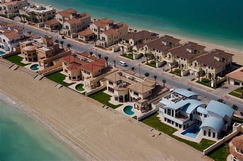 Palm Jumeirah, Dubai, United Arab Emirates - Traveldigg.com