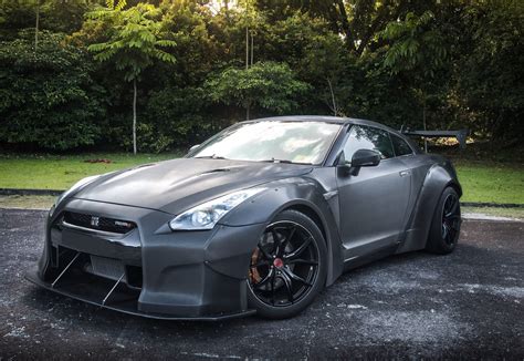 TUNER: 4 Nissan GTR R35's you wished you owned | Cars247