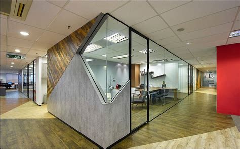 Immersive Inspiration | Office interior design modern, Office interior design, Modern office ...