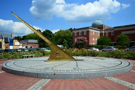 Morehead Planetarium Sundial | Sundial in front of Morehead … | Flickr