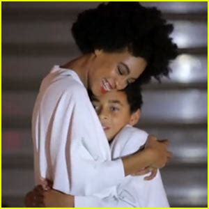 Solange Knowles & Son Julez Have a Dance Off at Her Wedding – Watch the ...