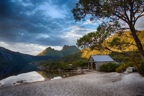 Tasmania National Parks For a 2-Week Road Trip Around Tasmania