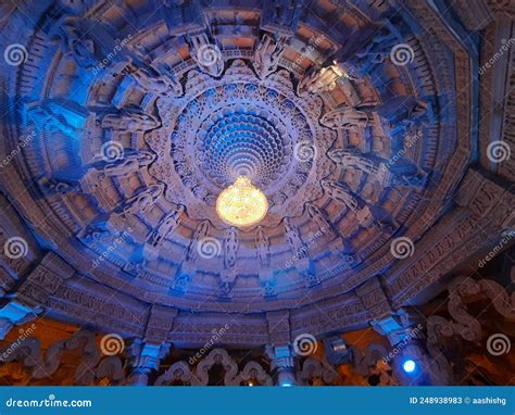 Indian Architecture of Akshardham Temple Stock Image - Image of peace ...