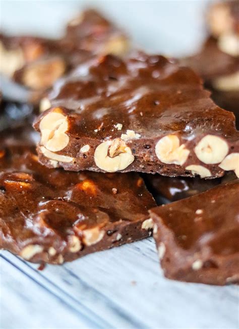 Chocolate Peanut Butter Peanut Brittle – Daily Dish Recipes