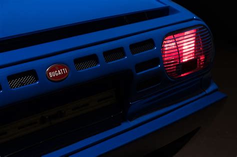 Bugatti EB110 on Behance