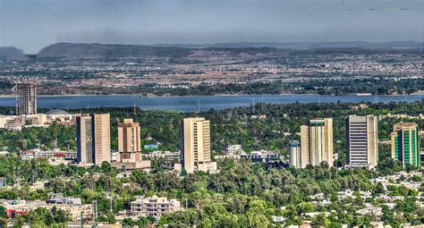 Islamabad Skyline via Wiki – What Kate Wore