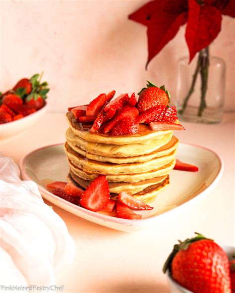 Fluffy Banana American Style Pancakes Recipe with Fresh Strawberries ...