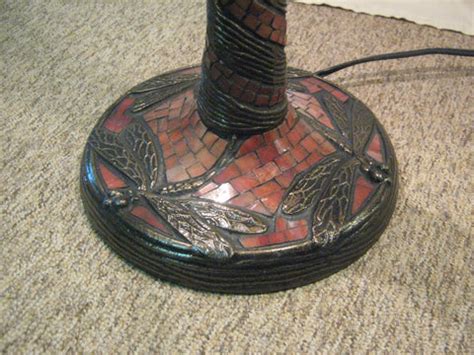 Tiffany Style Stained Glass Dragonfly Lamp