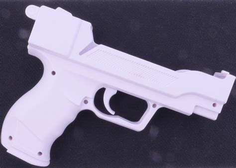 Gun/Pistol Attachment For Nintendo Wii | Console Games | Retromagia