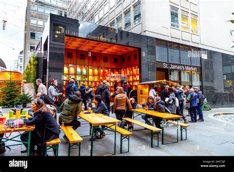 Christmas market at St James's Market near Piccadilly Circus, London ...