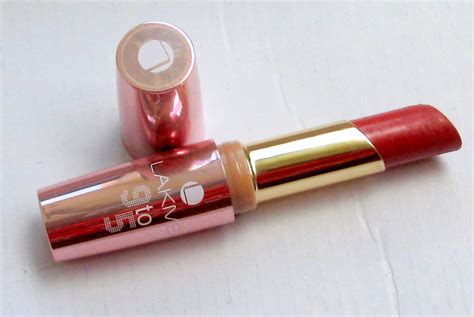 Lakme 9-to-5 Lipstick Red Chaos Swatches and Review