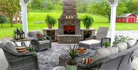 DIY Outdoor Fireplace Kit "Fremont" makes hardscaping cheap and easy!