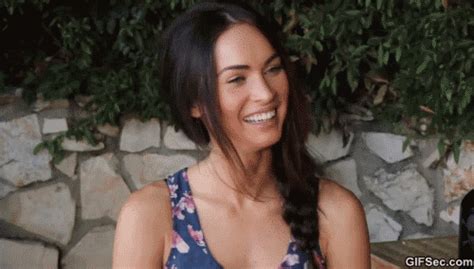 Megan Fox Smile GIF - Find & Share on GIPHY