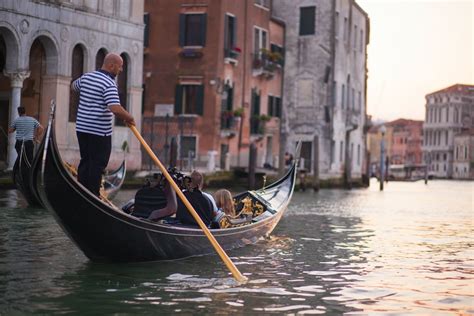 Sejarah Gondolas Venice - Pengalaman Bandar