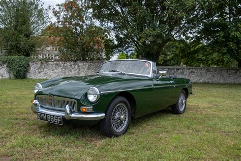 MGB Roadster Classic Car - Vintage & Classic Car Hire