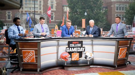 Kirk Herbstreit Says ‘College Gameday’ Is Going to Knoxville After ...