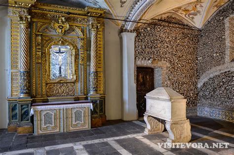 Bones Chapel in Evora, Skull chapel in Sao Francisco Church