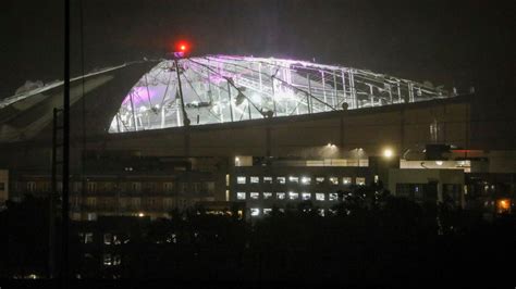 Roof panels at Tampa Bay Rays' stadium ripped off by Milton