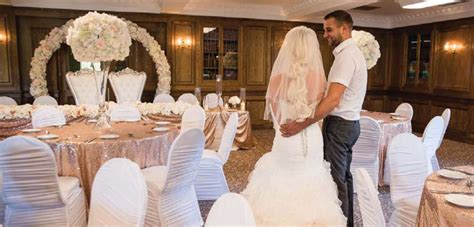 Fabulous Wedding Venue In Cheshire | Bredbury Hall | Amazing Space Weddings