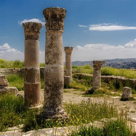 The Amman Citadel, Amman Hercules Temple, Road, Fine Art Amman Editorial Stock Photo - Image of ...