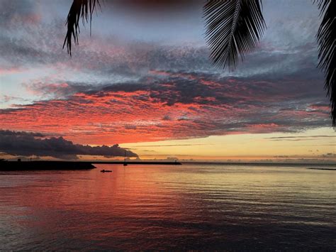 North Shore Sunset Cruise - Oahu, Hawaii - Banzai Adventures