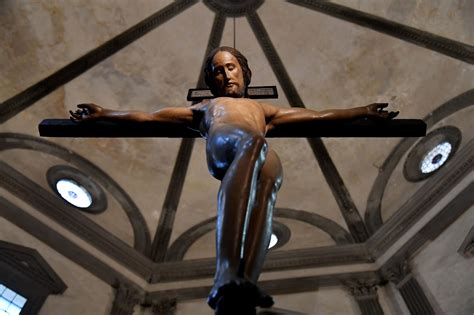 Restored Michelangelo crucifix gets pride of place at Santo Spirito ...