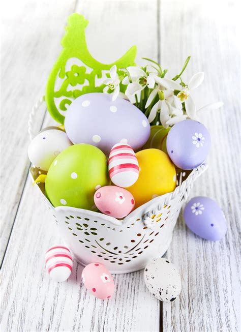 easter eggs and flowers 5937725 Stock Photo at Vecteezy