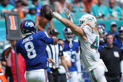 5 Instant Takeaways: Dolphins. Tua, Tyreek, top Giants | Schad