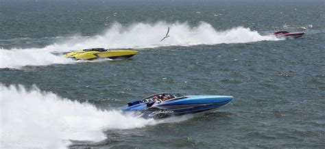 FLORIDA POWERBOAT CLUB : GREAT TIME ON TAMPA BAY! | Powerboat Nation