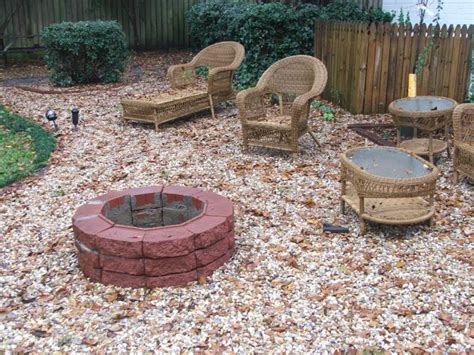 Outdoor Brick Fire Pit Designs - Modern Patio & Outdoor