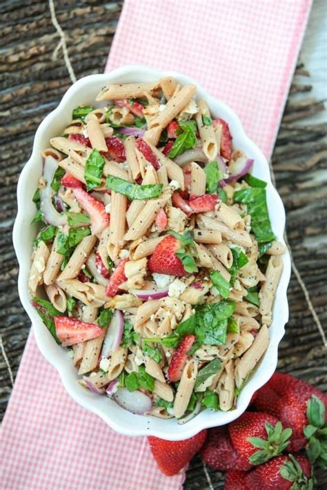 Strawberry Poppy Seed Salad with Chicken | Easy pasta salad recipe ...