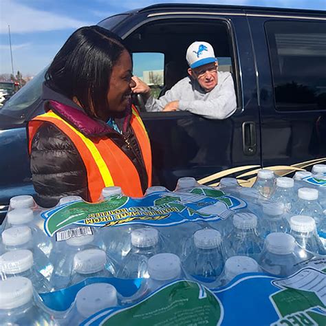 Flint, Michigan, lead crisis should have buried the city in water bottles. So, why didn't it ...