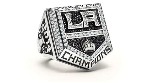 Kings players receive Stanley Cup rings | CBC Sports