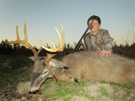 The Hunting Company Worldwide Hunting and Film: Mississippi Whitetail ...