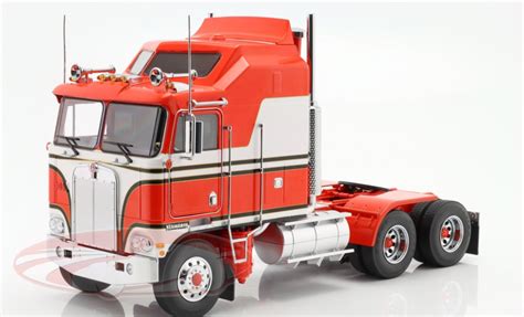 1/18 Road Kings 1976 Kenworth K100 Aerodyne Truck (Red & White) Diecast Car model - LIVECARMODEL.com