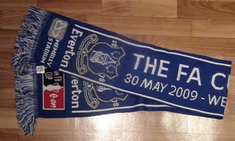 Scarves Everton - FA cup final 2009 | Everton