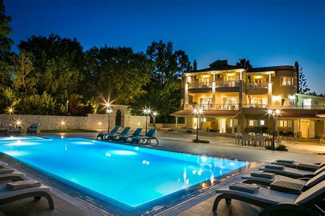 Top 10 Villas to Rent in Kefalonia | Traveler By Unique