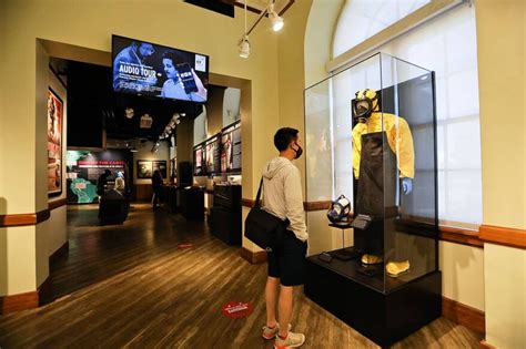 What You Need to Know Before Going to the Mob Museum in Las Vegas