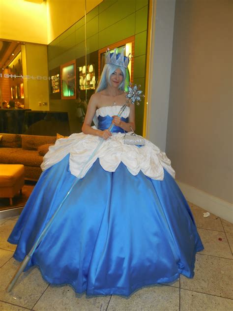 DragonCon 2013, Saturday Queen Frostine, Dragoncon, Interior Barn Doors ...