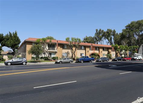 Reseda On The Park - 6455 Reseda Blvd Reseda, CA - Apartments for Rent ...