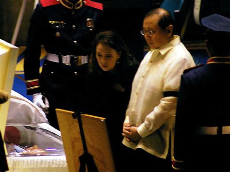 Grace Ibuna stays on the sidelines during Iggy’s necrological service | GMA News Online