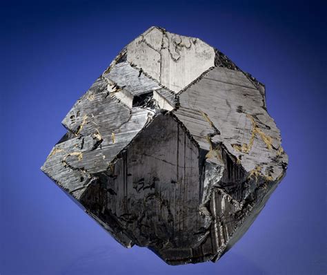 Huge Crystal Magnetite | iRocks Fine Minerals