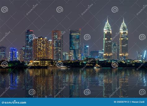 Dubai Marina Skyline editorial stock photo. Image of long - 258307913