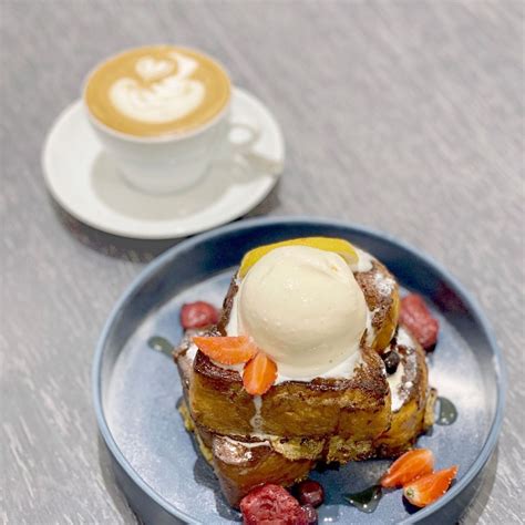 7 Recommended Best Brunch Spots in PIK Jakarta | Flokq