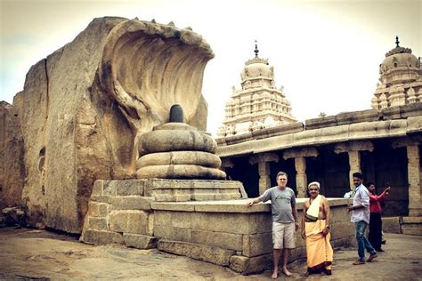 Day Trip From Bangalore To Lepakshi For Temple Architecture & Paintings ...