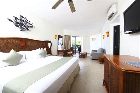 Sandos Caracol Eco Resort - All Inclusive | Classic Vacations